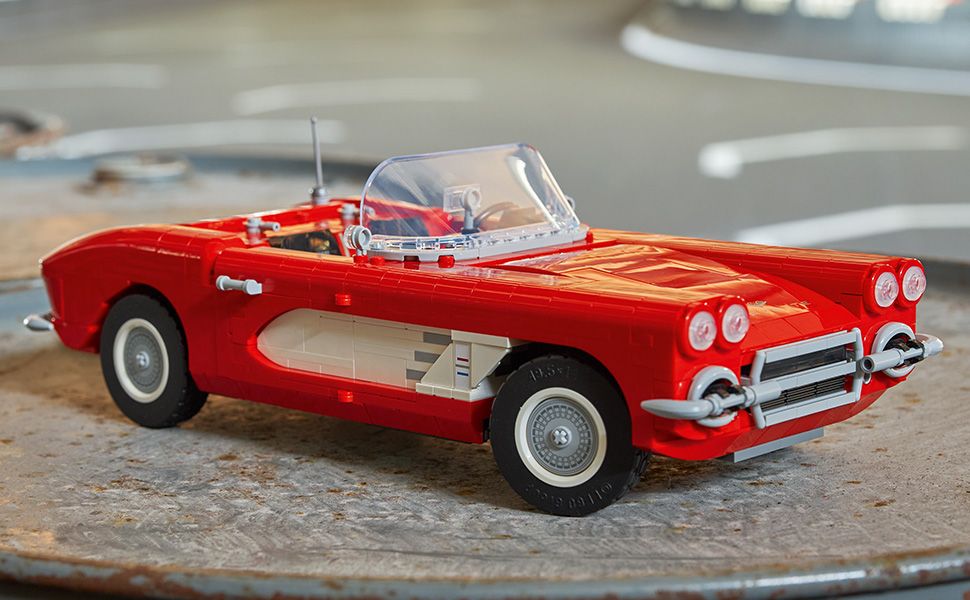 rote Corvette aus LEGO Teilen