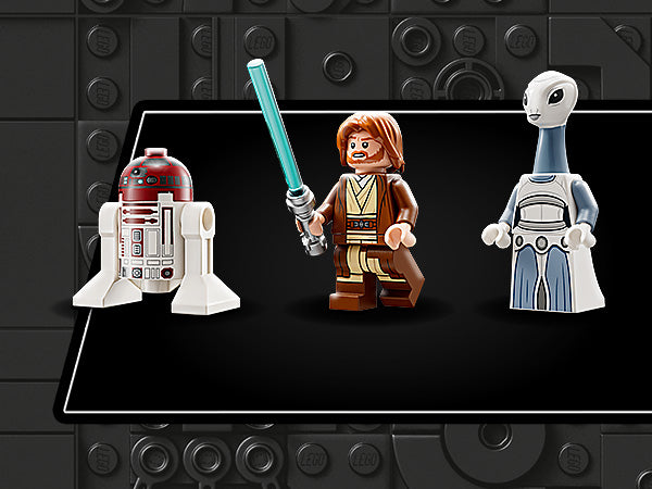 Kind hält LEGO Star Wars Obi-Wan Kenobis Jedi-Sternenjäger aus rotem und weißem Kunststoff mit sichtbarer Minifigur im Cockpit