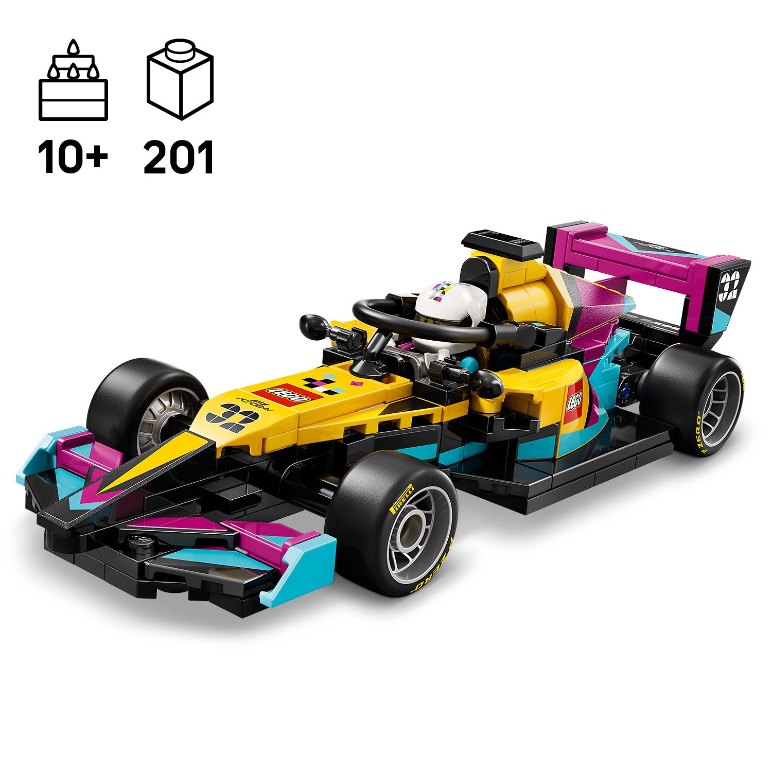 LEGO Rennwagen mit gelb-türkis-pinken Bauteilen, schwarzem Cockpit mit weißem Helm und großen Reifen